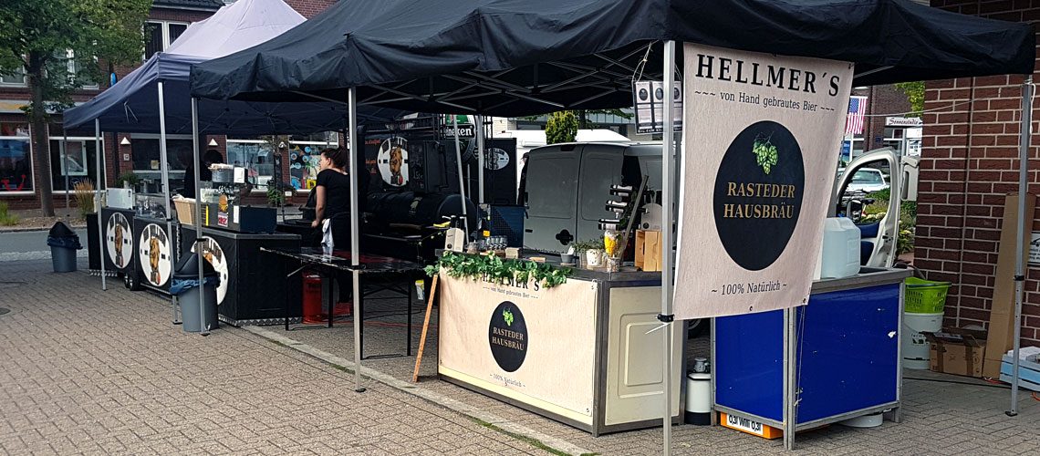 Messestand von der Brauerei Hellmer